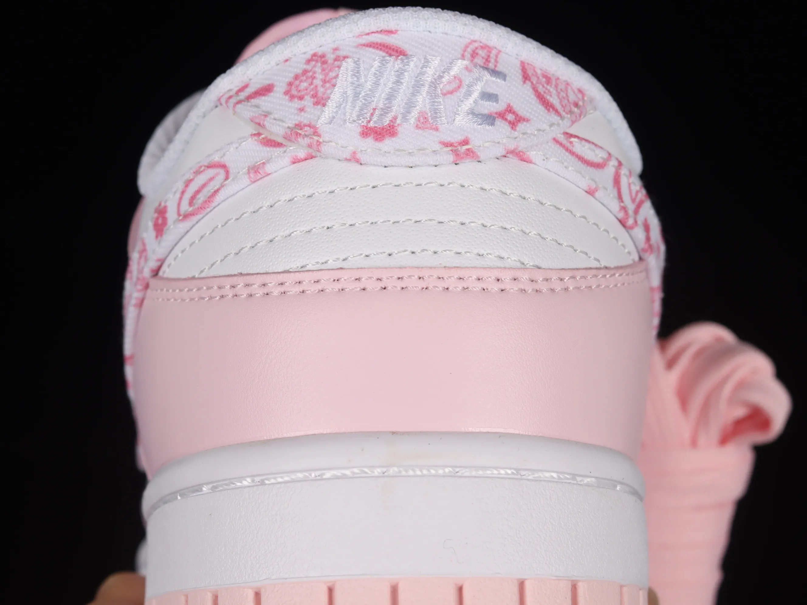 All categories Nk SB Dunk series Nk SB Dunk Low low-top sneakers Nk Dunk Low "Pink Paisley" Sakura pink SB low-top sports and leisure sneakers FD1449-100
